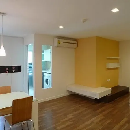 The Room @Sukhumvit79
